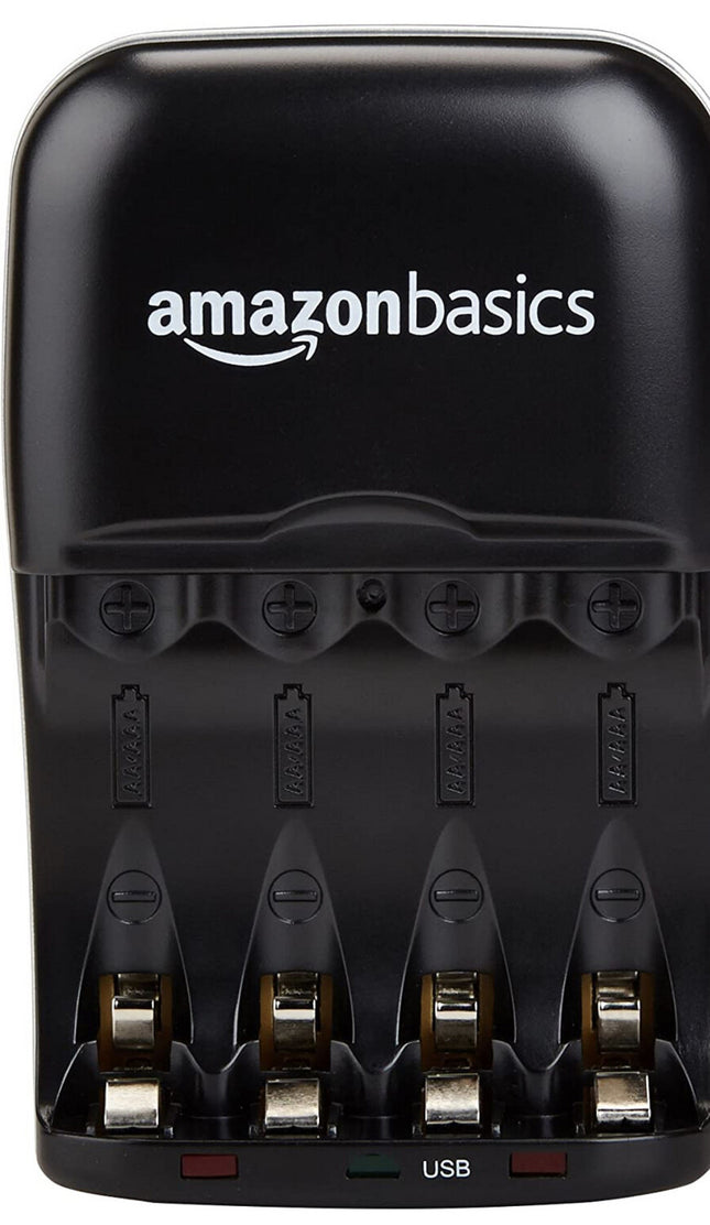 شاحن بطاريات Amazon Basics لبطاريات AA و AAA نيكل-ميتال هيدريد (Ni-MH) مع منفذ USB